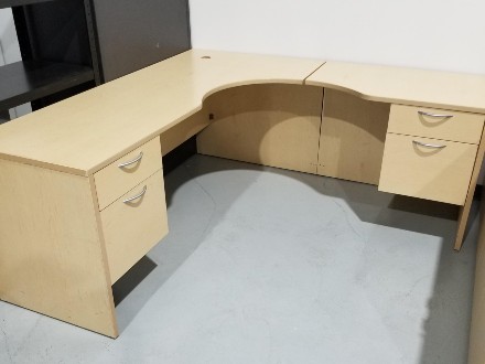 Corner desk unit 6x6